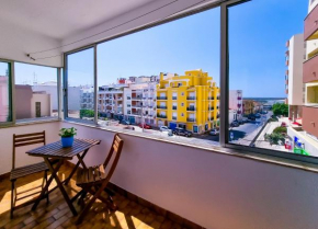 FLH Faro Spacious Flat with Balcony